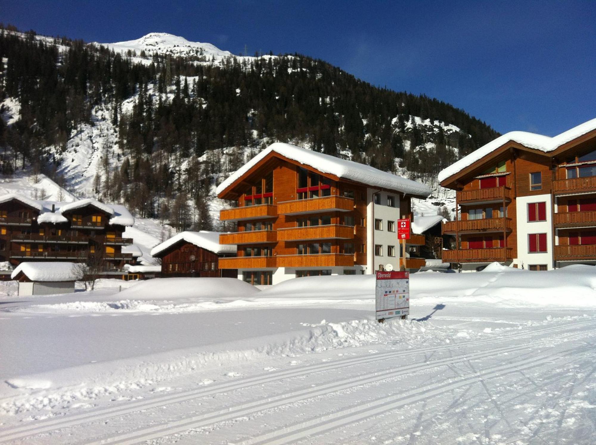 Apartamento 6 Dorfstrasse Oberwald Exterior foto